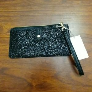 NWT and ea wy wristlet!!